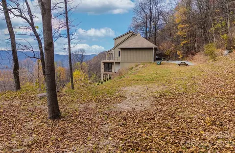 50 Hemlock Ct, Columbus, NC 28722
