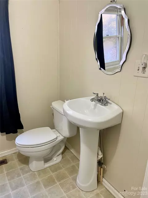 2836 Mudcut Rd, Marion, NC 28752 photo 18