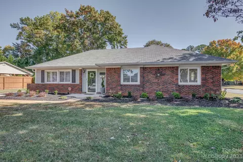 2348 Gaines Ave, Gastonia, NC 28054