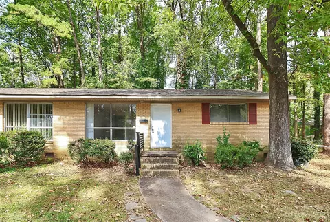 5017 Lakecrest Dr, Charlotte, NC 28215