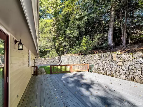 96 Oak Ridge Dr, Clyde, NC 28721 photo 8