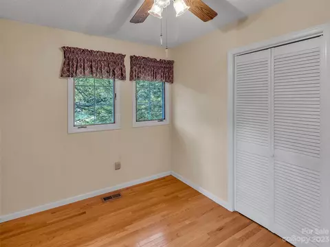 96 Oak Ridge Dr, Clyde, NC 28721 photo 28