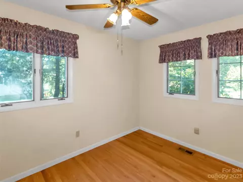 96 Oak Ridge Dr, Clyde, NC 28721 photo 27