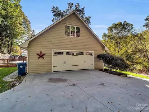 96 Oak Ridge Dr, Clyde, NC 28721 photo 6
