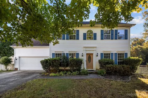 12105 Acadia Ln, Matthews, NC 28105