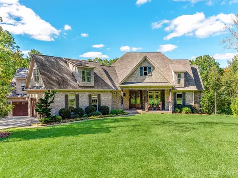 4801 River Oaks Rd, Lake Wylie, SC 29710
