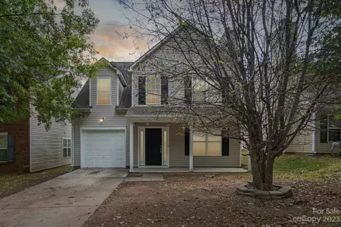 2028 Cindy Creek Ln, Charlotte, NC 28216