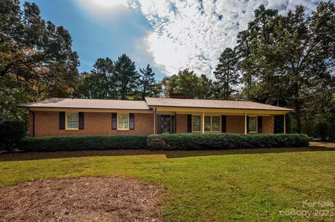 2502 Julian St, Monroe, NC 28112