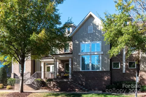 735 Jetton St, Davidson, NC 28036