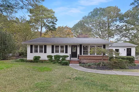 804 Home Trl, Gastonia, NC 28052