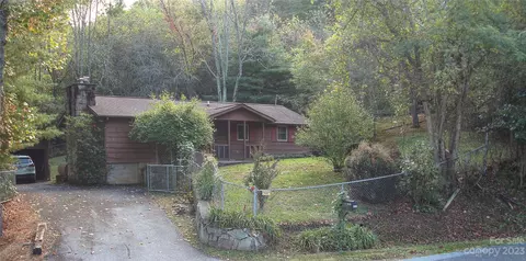 2872 Hyder Mountain Rd, Clyde, NC 28721 photo 3