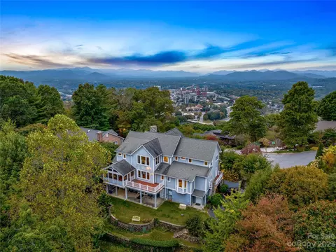 1 Highland Pl, Asheville, NC 28804