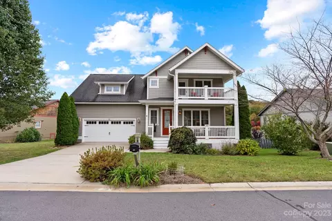 68 Craftsman View Dr, Asheville, NC 28804