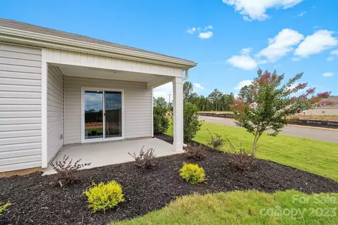 72 Lance Forest Rd, Fletcher, NC 28732 photo 2