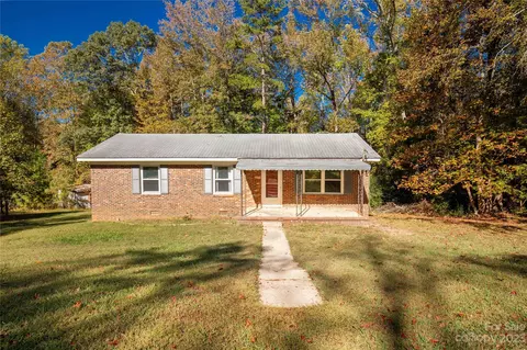 2378 Irene Bridge Hwy, Hickory Grove, SC 29717