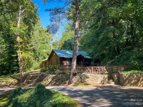 110 Pine St, Tryon, NC 28782 photo 2