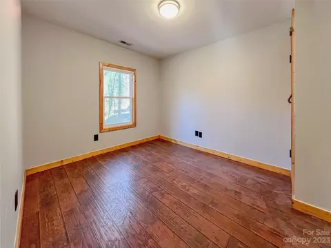 110 Pine St, Tryon, NC 28782 photo 11