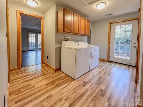 110 Pine St, Tryon, NC 28782 photo 12