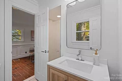 22701 Torrence Chapel Rd, Cornelius, NC 28031 photo 10