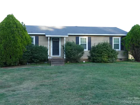 5122 Willow Run Dr, Monroe, NC 28110 photo 2