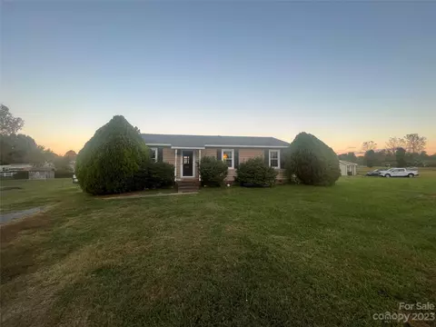 5122 Willow Run Dr, Monroe, NC 28110