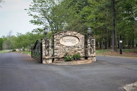844 Bellegray 16 Rd #16, Clover, SC 29710