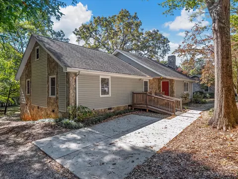 10135 Walkers Ferry Rd, Charlotte, NC 28278