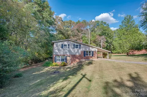 371 Valleyview Dr, Forest City, NC 28043