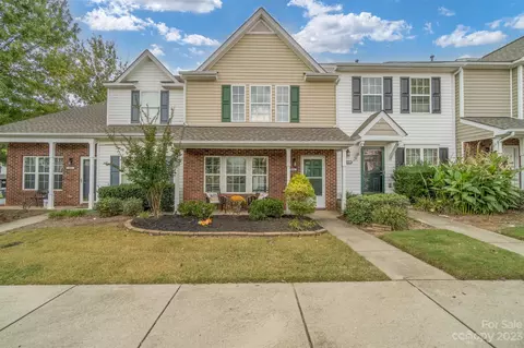 159 Weatherbird B Cir #B, Mooresville, NC 28115