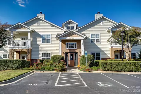 17049 Doe Valley Ct, Cornelius, NC 28031