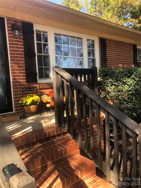 108 Burns Mitchell Dr, Belmont, NC 28012