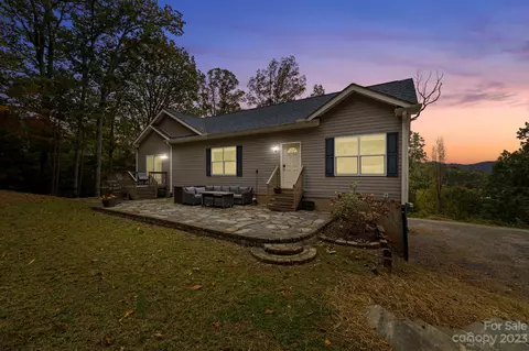 30 Running Ridge Rd, Asheville, NC 28804