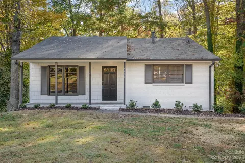 5501 Southampton Rd, Charlotte, NC 28217