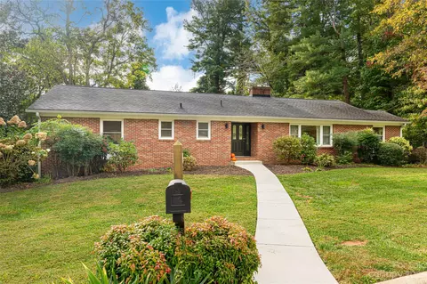 4 S Oak Forest Dr, Asheville, NC 28803