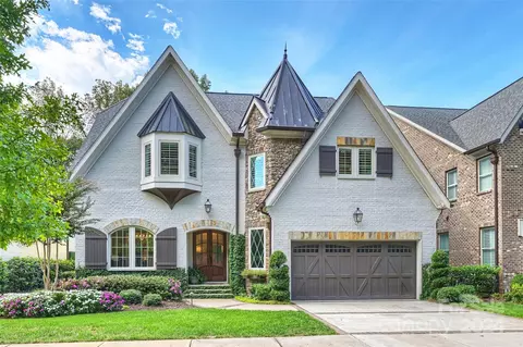 4631 Harper Ct, Charlotte, NC 28210