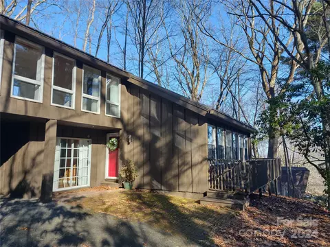 20 Elizabeth Ln, Waynesville, NC 28786