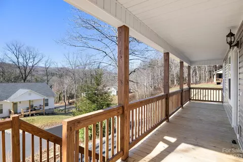 202 Fall Leaves Dr, Fairview, NC 28730 photo 28