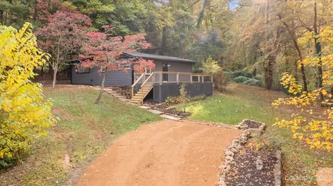 12 Saunooke Rd, Asheville, NC 28805