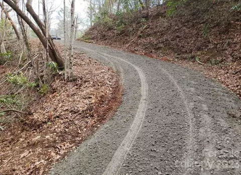 Honey Bee Lane, Sylva, NC 28779 photo 4