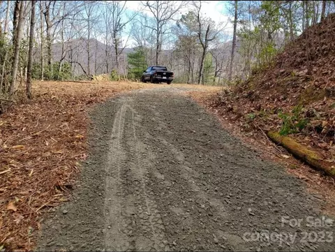 Honey Bee Lane, Sylva, NC 28779 photo 2