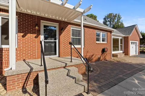 4273 Springs Rd, Conover, NC 28613 photo 8