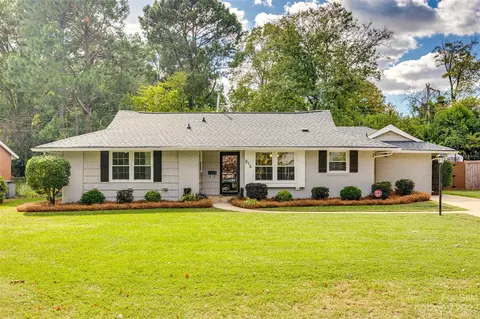 816 Cooper Dr, Charlotte, NC 28210