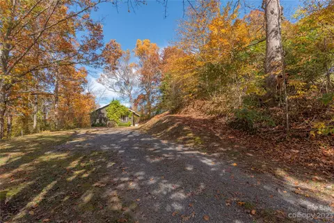 205 Dennis Dr, Clyde, NC 28721 photo 20