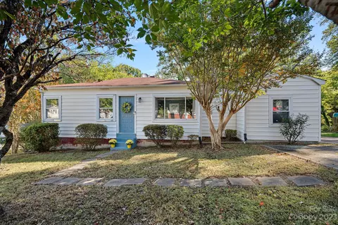 1316 Washington Ln, Kannapolis, NC 28083