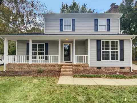 10612 Four Mile Creek Rd, Charlotte, NC 28277