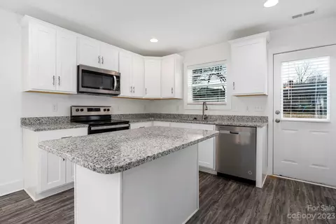 1392 15th Ne Ave NE, Hickory, NC 28601 photo 7