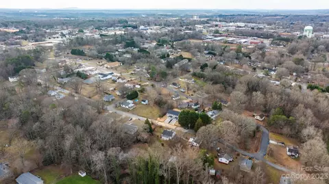1392 15th Ne Ave NE, Hickory, NC 28601 photo 41