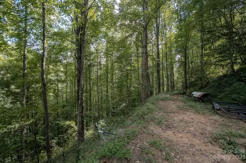 67 Ester Dr, Clyde, NC 28721 photo 9