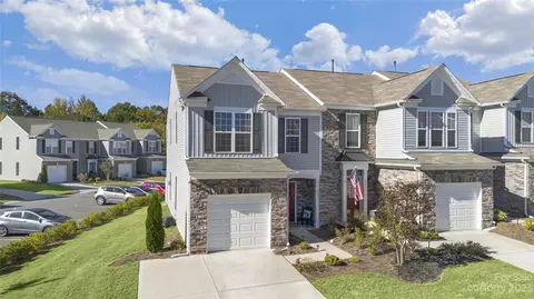 809 Canoe Song Rd, Fort Mill, SC 29708