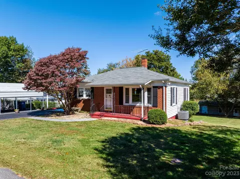 4237 Browning St, Morganton, NC 28655